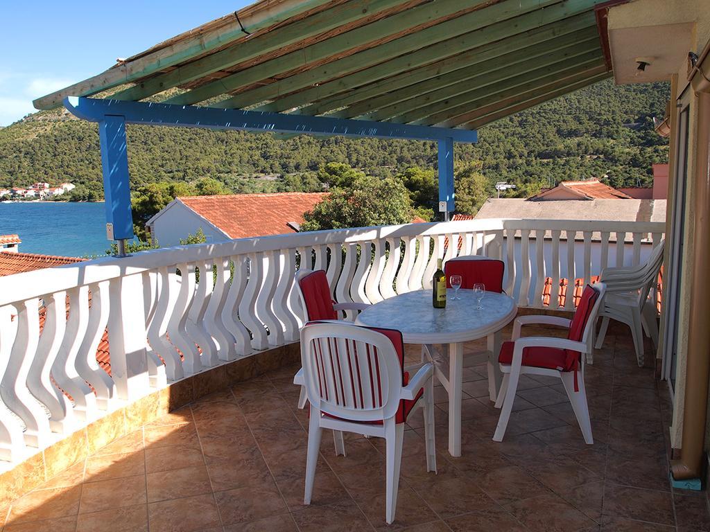 Apartmani Delfin Grebastica Exterior photo