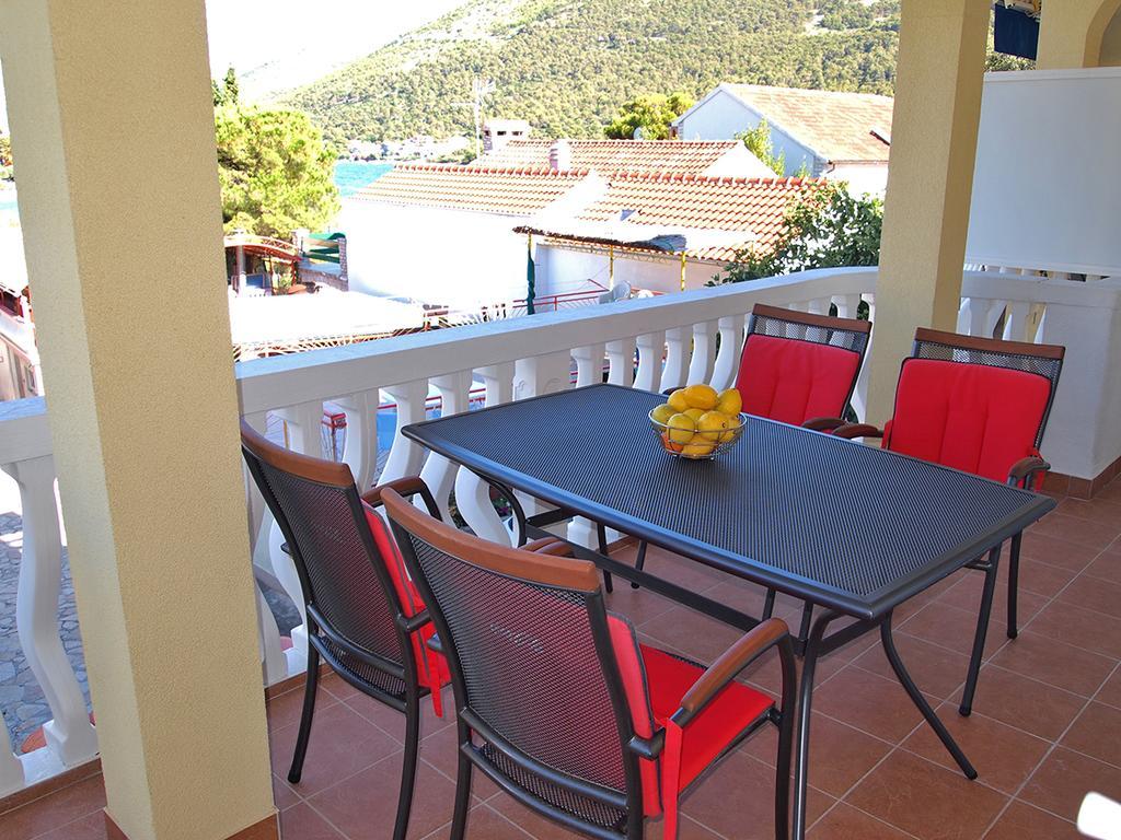 Apartmani Delfin Grebastica Exterior photo